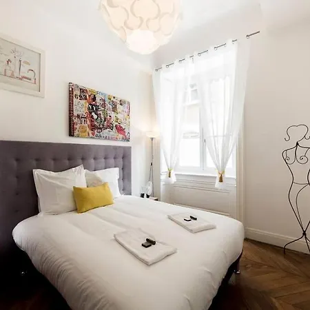 Perfect To Visit With Family Or Friends Ail *