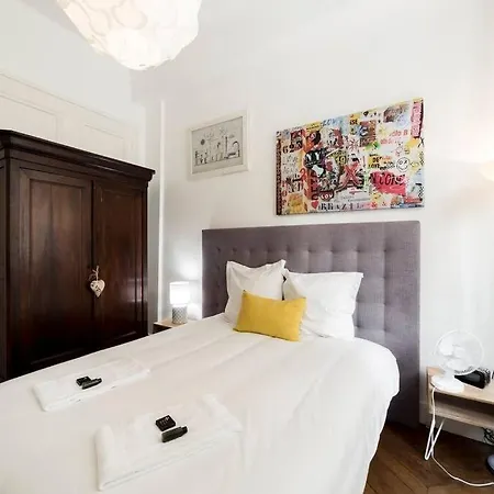 Perfect To Visit With Family Or Friends Ail Lyon