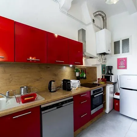 Perfect To Visit With Family Or Friends Ail * Lyon